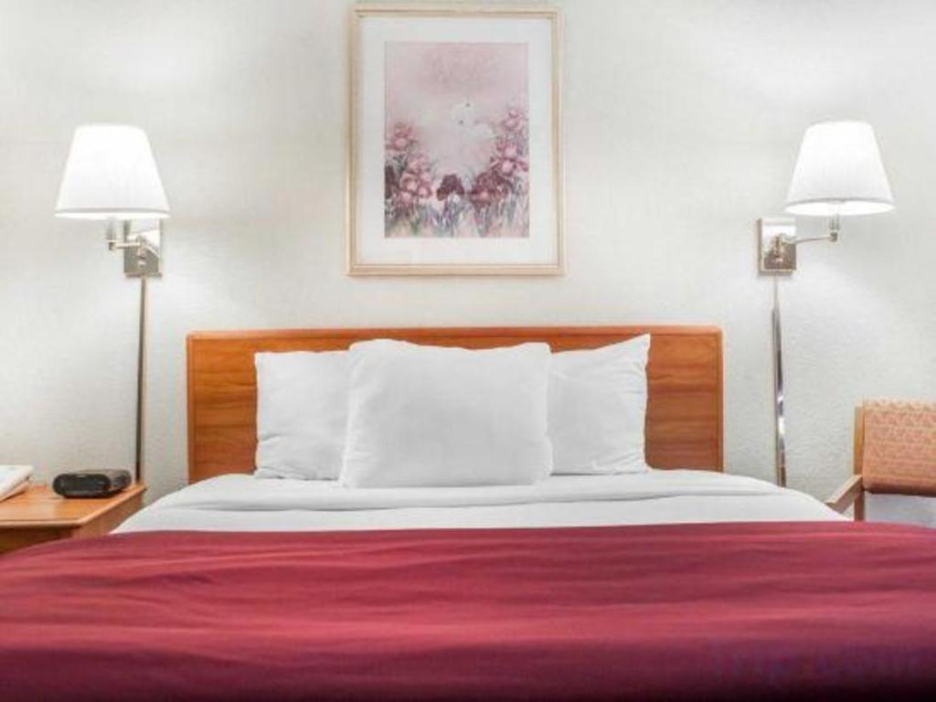 Econo Lodge Итака Экстерьер фото
